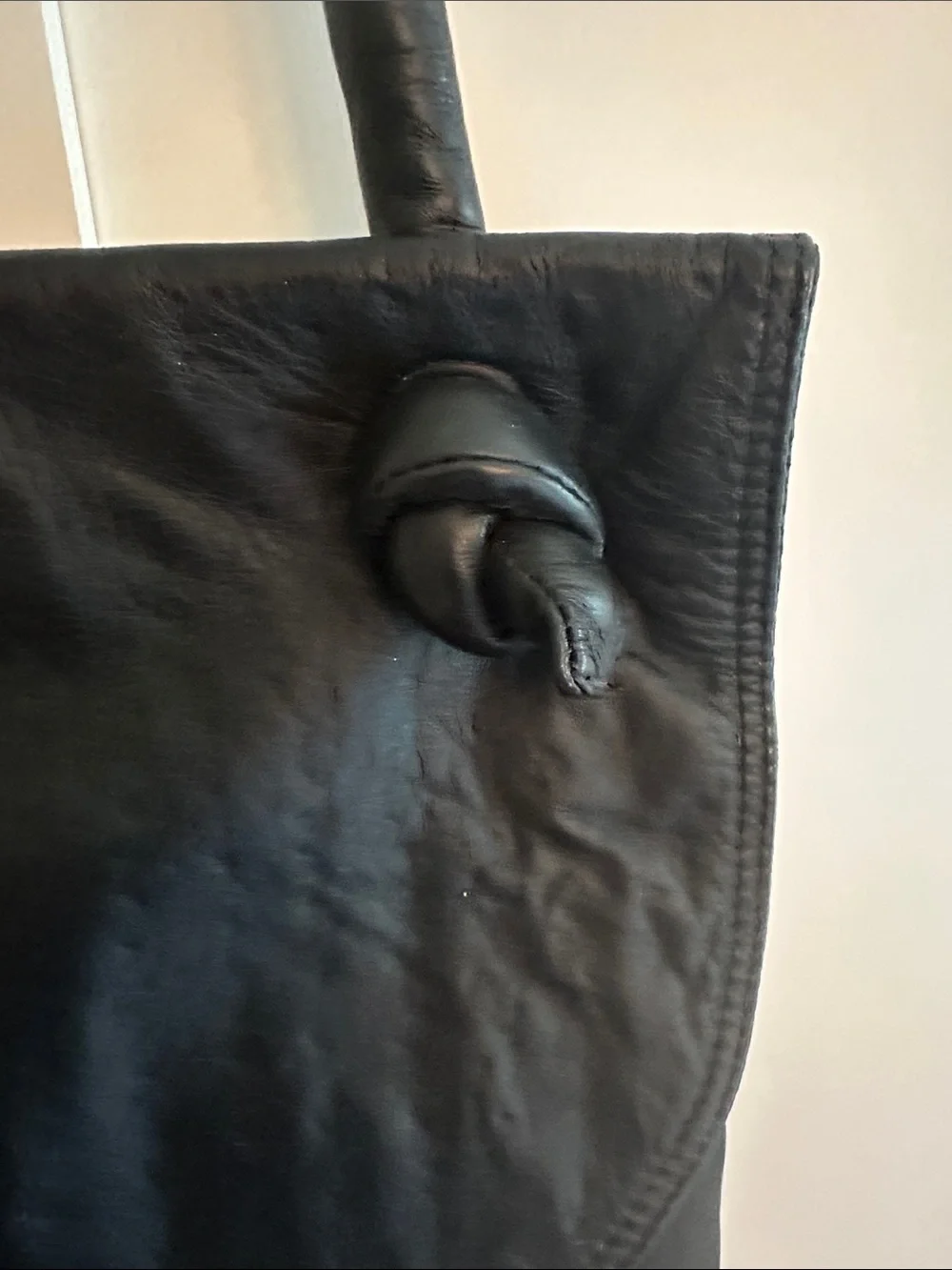 BASIX NEW YORK LEATHER AND NYLON MESSENGER BAG